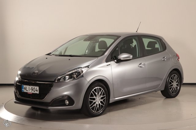 Peugeot 208 1