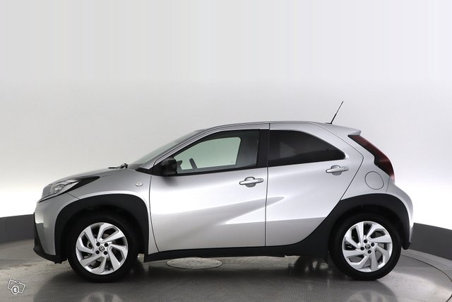 Toyota Aygo X 2