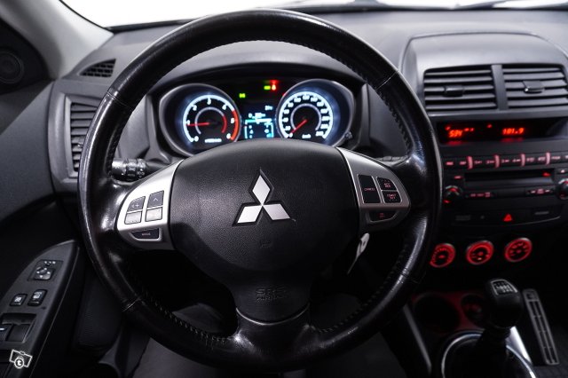 Mitsubishi ASX 18