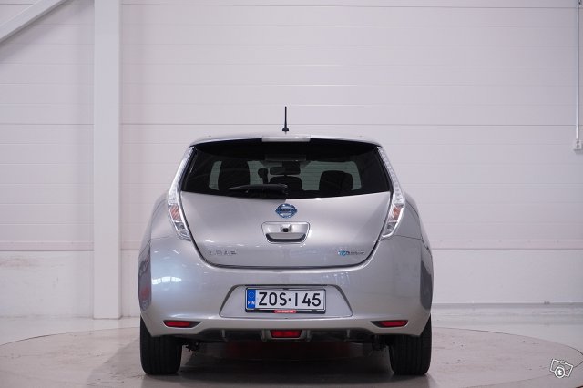 Nissan Leaf 6