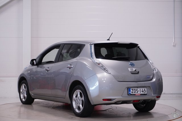 Nissan Leaf 7