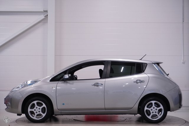 Nissan Leaf 8