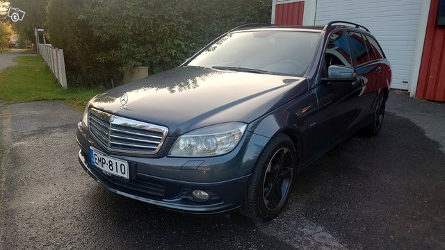 Mercedes-Benz C-sarja, kuva 1