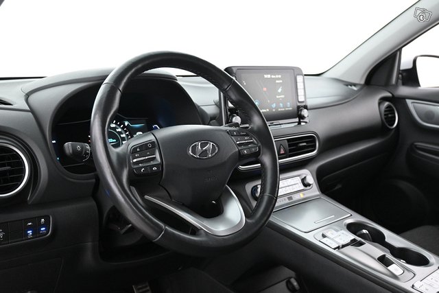 Hyundai KONA 16