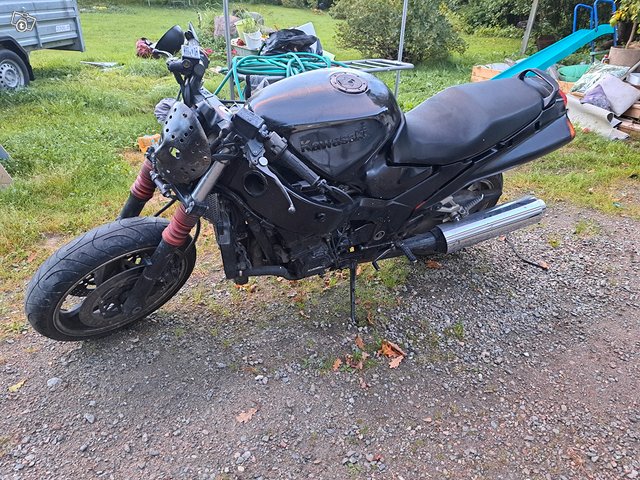 Kawasaki zzr1100 2