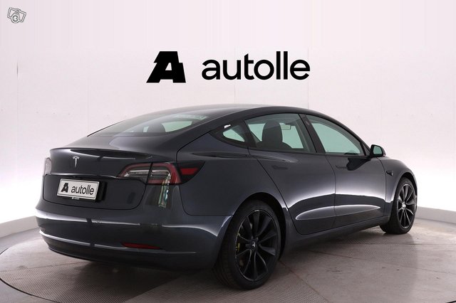 Tesla Model 3 13