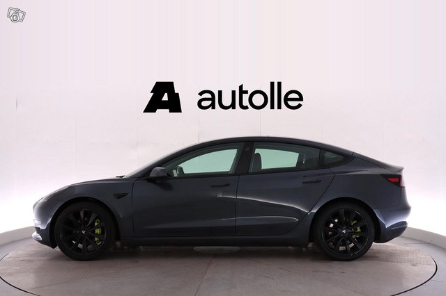 Tesla Model 3 18