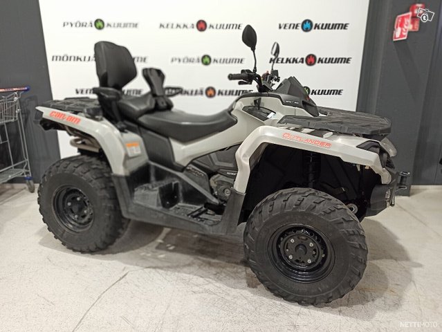 Can-Am Outlander Max 1