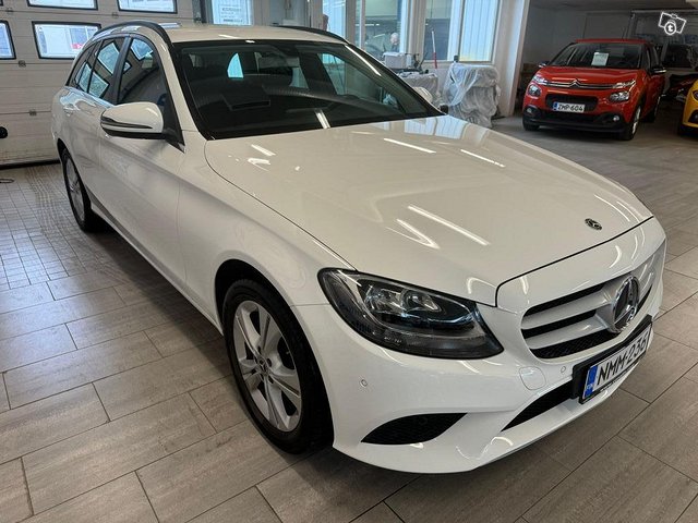 Mercedes-Benz C 220d 4