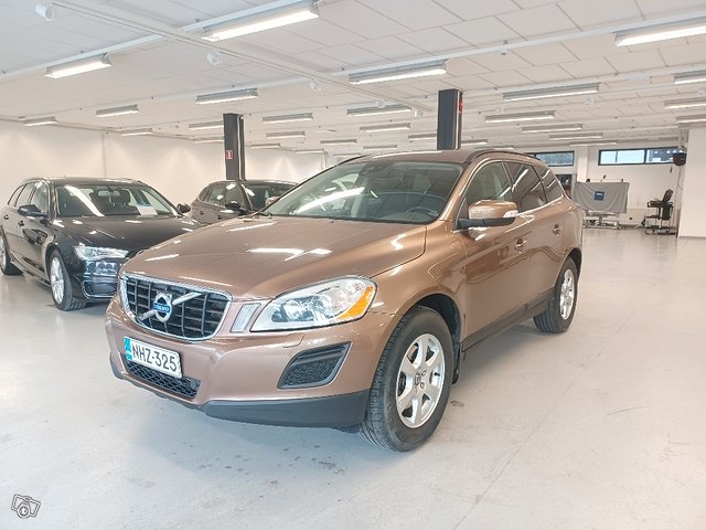 VOLVO XC60 1