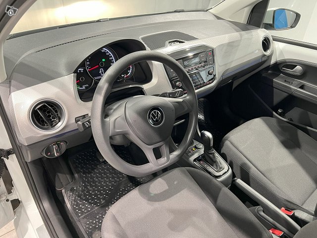 Volkswagen Up 6