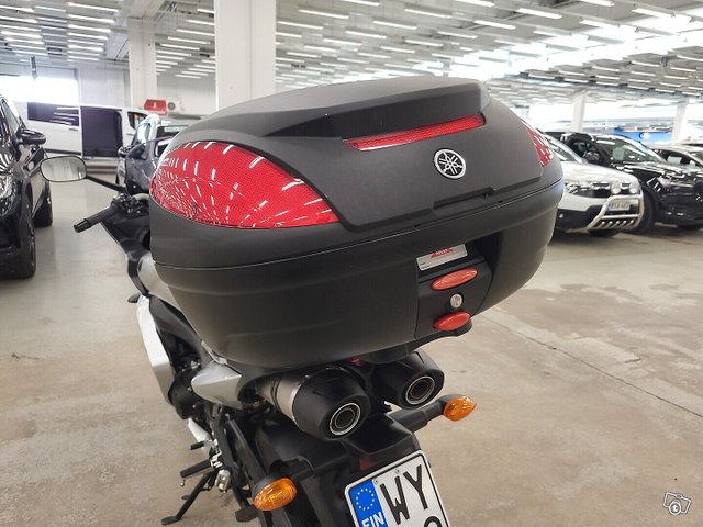 Yamaha FZ6 14