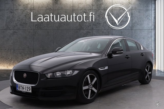 Jaguar XE