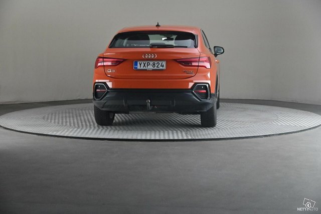 Audi Q3 5