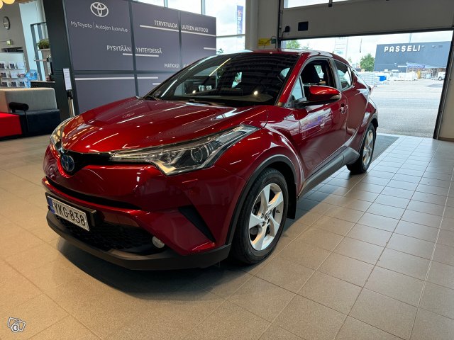 TOYOTA C-HR