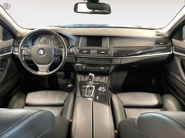 BMW 520 11