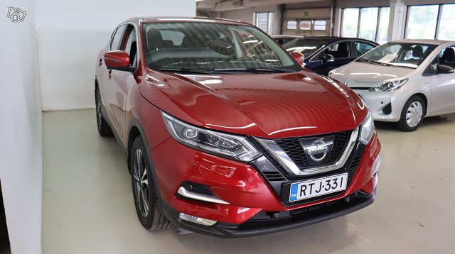 Nissan QASHQAI 6