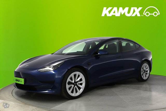 Tesla Model 3 6