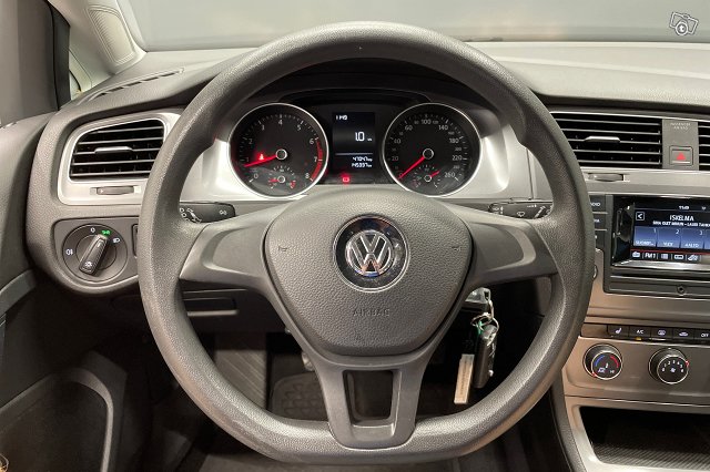 VOLKSWAGEN GOLF 14