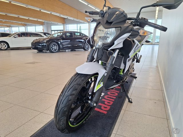 Kawasaki Z 4