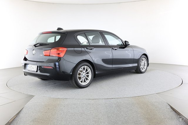 BMW 118 5