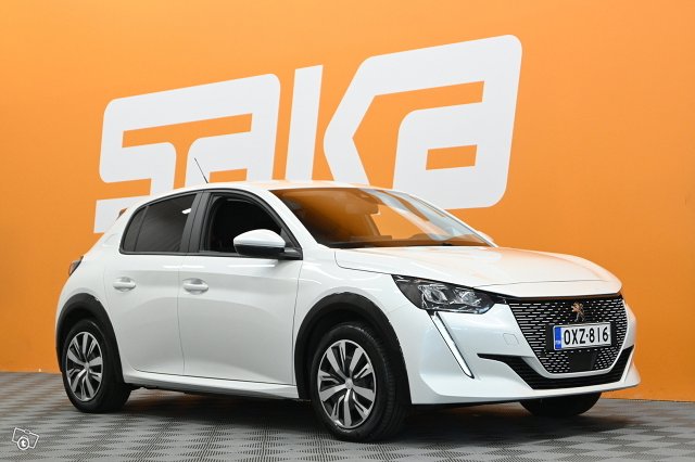 Peugeot E-208 1