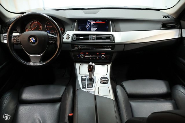 BMW 520 12