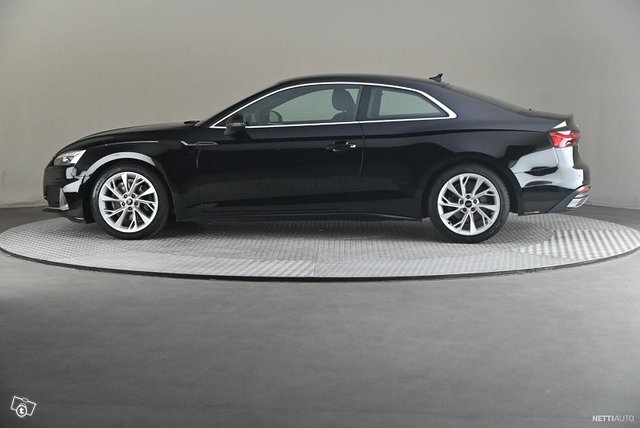 Audi A5 4