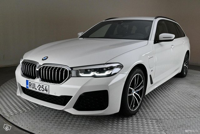 BMW 530 13