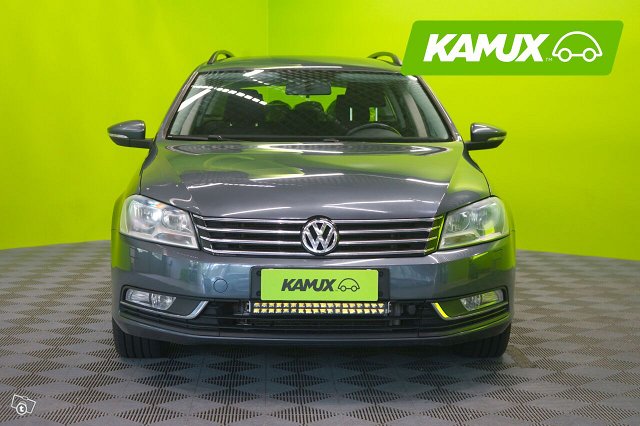 Volkswagen Passat 2