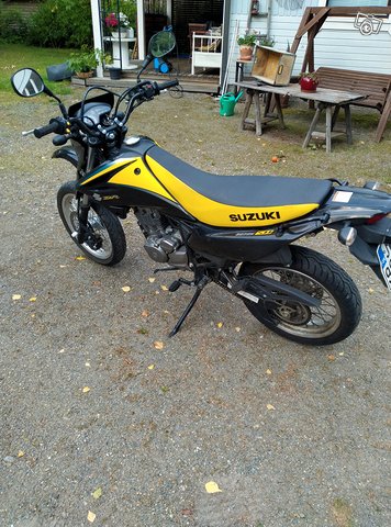 Suzuki Dr 125 sm 4