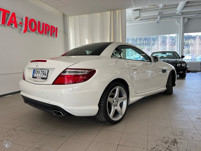 Mercedes-Benz SLK 17