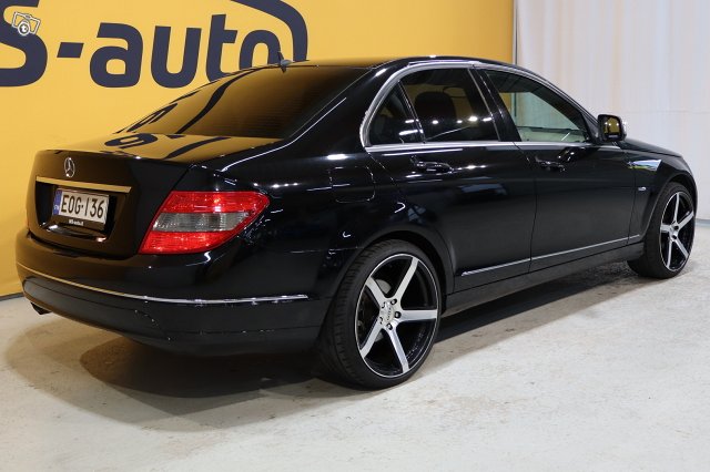 Mercedes-Benz C 4