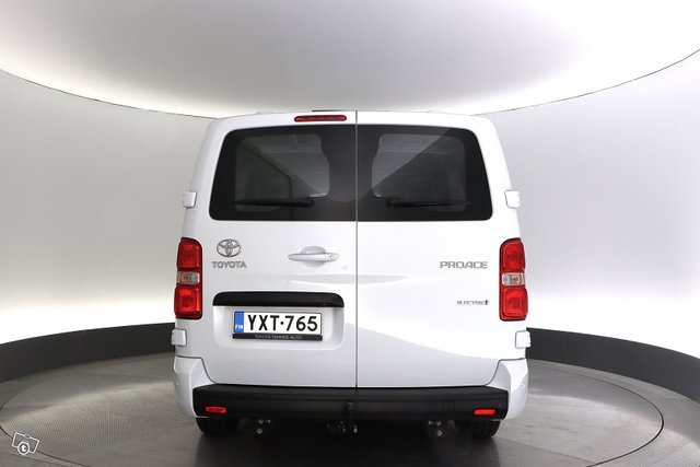 Toyota Proace EV 4