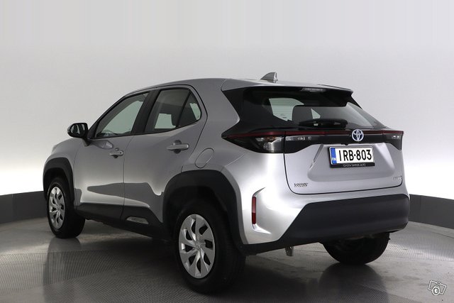 Toyota Yaris Cross 3