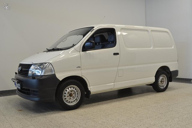 TOYOTA Hiace 2