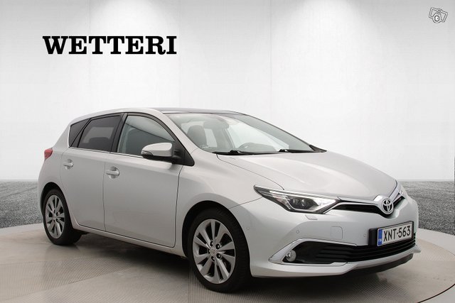 Toyota Auris 7