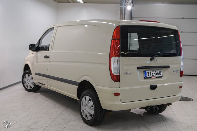 Mercedes-Benz Vito 7