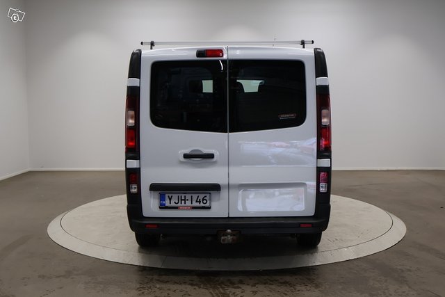 Renault Trafic 6