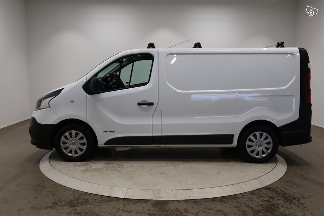 Renault Trafic 8