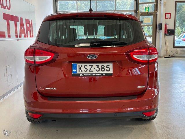 Ford C-Max 9