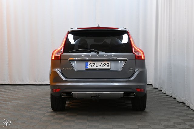 Volvo XC60 6