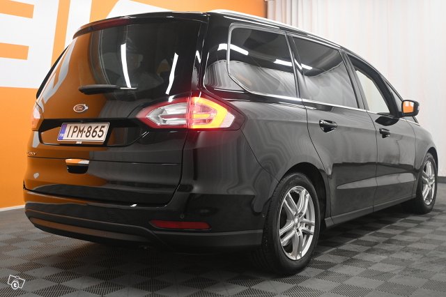 Ford Galaxy 8