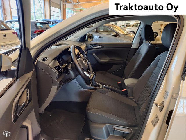 Volkswagen T-Cross 4