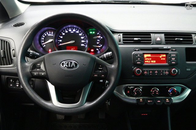 Kia Rio 16