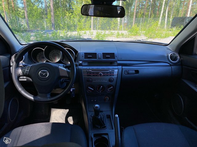 Mazda Mazda3 10