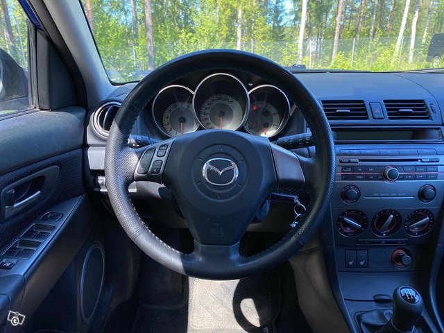 Mazda Mazda3 11