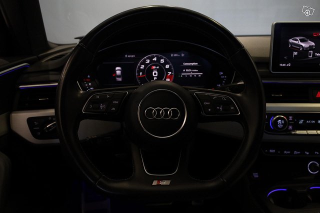 Audi S4 6