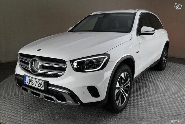 Mercedes-Benz GLC 12