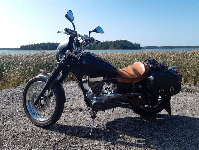 Suzuki 650 LS Savage 1